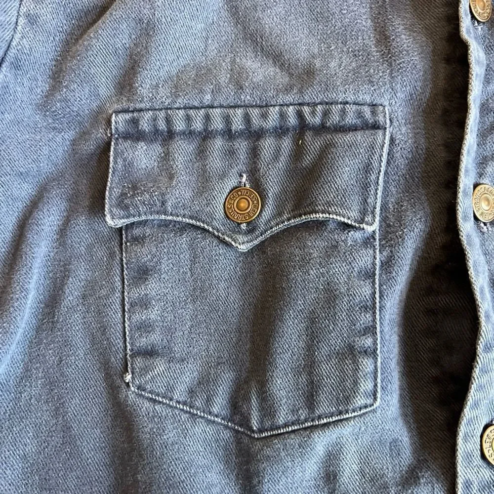 Vintage Levi’s white label blue work shirt made in USA